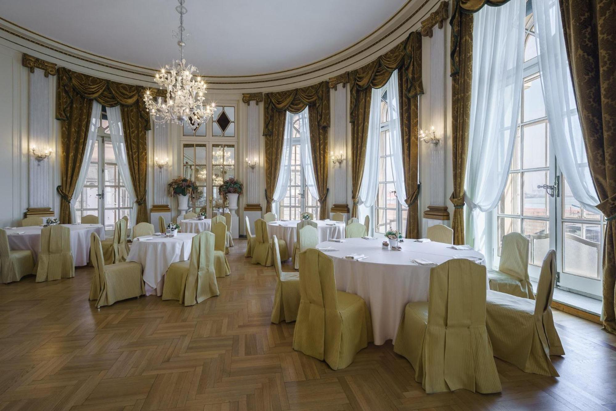 Hotel Eurostars Excelsior Naples